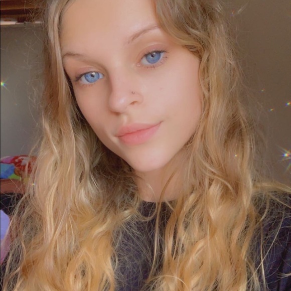 laura_cummins